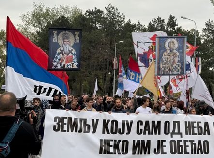 Roli i së djathtës në protestat studentore në Serbi