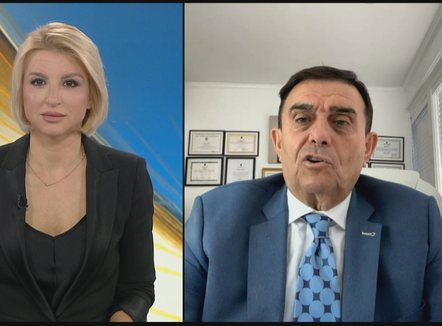“Më dorëzoi çantën, syzet dhe diçka tjetër...”, Angjeli kujton arrestimin e Fatos Nanos