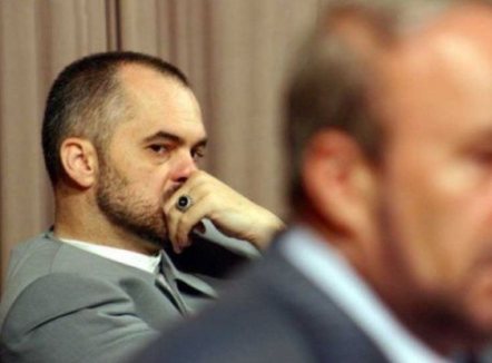 Si nisi një rrokadë që mund të mos kishte ndodhur