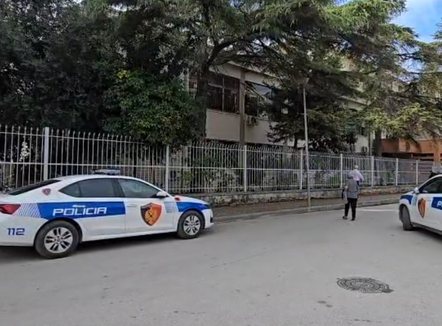 I mori para një pacienti për ekon, mjeku imazherist nuk paraqitet në Gjykatën e Fierit