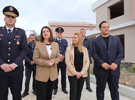 Aksioni kundër ndërtimeve pa leje, Koçiu në Farkë: Askush nuk është mbi ligjin! Kujdes me dokumentet e pronësisë kur blini