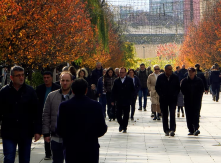 Prishtina në zgjedhje: Qytetarët presin fundin e ‘kaosit urban’