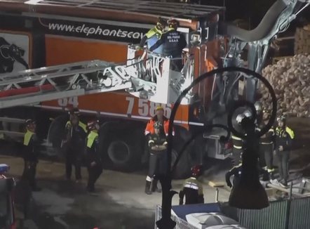 Shembja e kullës në Romë, vdes punëtori i bllokuar në rrënoja, nisin hetimet për ngjarjen