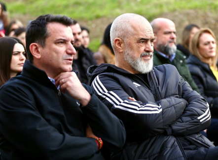 “Tirana s’mund të mbetet jetim”, Rama thyen heshtjen për Kushtetuesen: Atëherë lironi Veliajn
