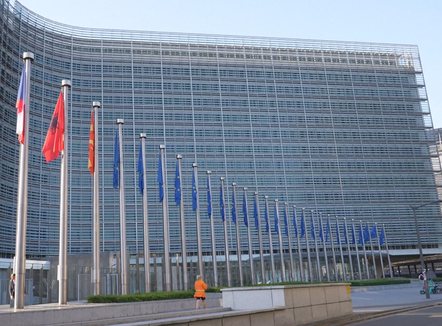 Raporti i KE, shpëton vetëm SPAK zgjedhjet me probleme, Kuvendi vendime shqetësuese për demokracinë