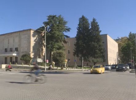 Publikohet projektbuxheti 2026, mbi 886.7 miliardë lekë shpenzime, MSHMS merr 