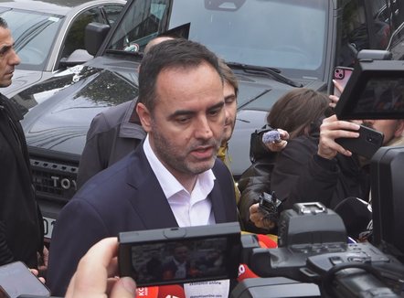 Kurti si Ministër i Jashtëm, VV propozon Konjufcën për mandatar: Qeveri jetëshkurtër