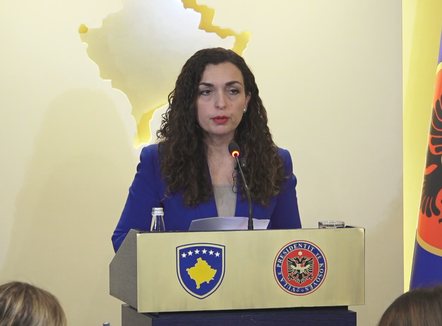 Votimi i qeverisë së re, Osmani mandaton Konjufcën: Më obligon Kushtetuta