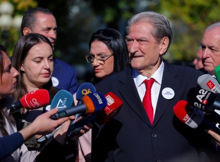 Berisha, mesazh ambasadorit Gonzato: Respektojmë orientimin seksual të gjithsecilit, por ligji nuk ka lidhje me direktivat e BE