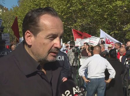 Pr.ligji për barazinë gjinore, pastori Akil Pano: Nëse miratohet, gjoba dhe burg kush thotë se janë dy gjini