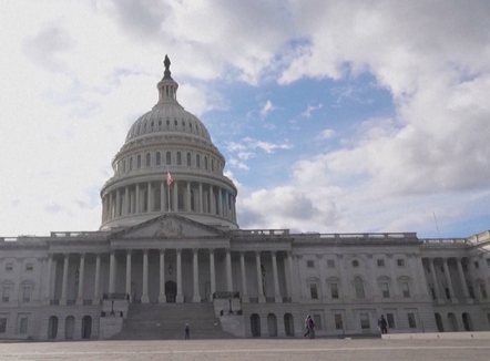 Pesha e rëndë e grindjes politike, mbyllja rekord e qeverisë amerikane, fluturimet ajrore në rrezik