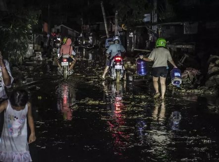 Pas Filipineve dhe Vietnamit, tajfuni Kalmaegi po shkon drejt Kamboxhias