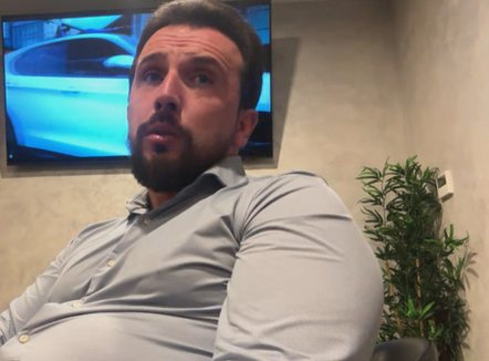 Pjesë e NETFLIX, aktori shqiptar rrëfen suksesin në Amerikë