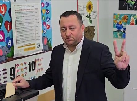 Kandidati i pavarur në Vlorë, Gjergji Nika: Patronazhistët duan të nxjerrin me dhunë administratën, politika sot merr leksion