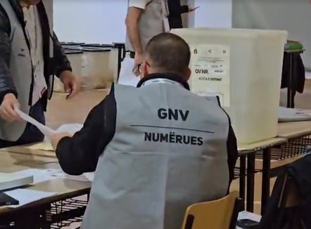 Përfundon numërimi i kutisë së parë në Vlorë