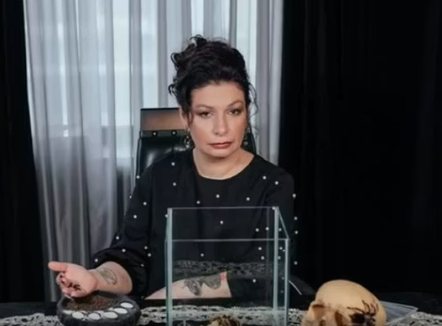 Dënohet “shtriga” e Putinit, bënte rituale për presidentin