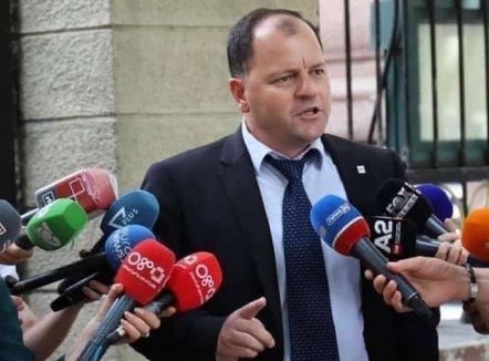 PS fitoi thellë në Berat, Lefter Maliqi: Eno Bozdo jep dorëheqjen, merr shembull nga Bujar Leskaj