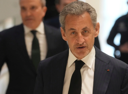 Vetëm 20 ditë në burg, lirohet ish-Presidenti francez Nicolas Sarkozy