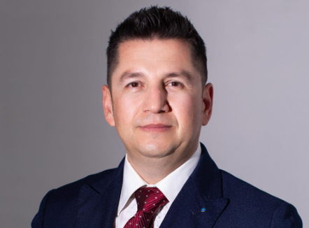 Humbi thellë përballë kandidates socialiste, reagon kandidati i mbështetur nga PD për Bashkinë e Vlorës