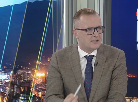 Lisandër Hoxha: Shqipëria do të ketë qeveri teknike, duhet përballje te Kryeministria