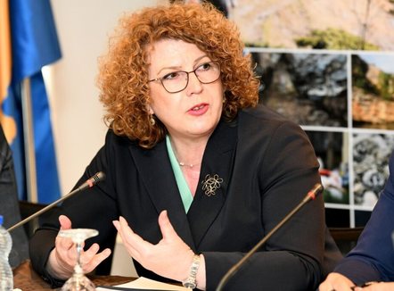 Prokuroria Speciale ngre aktakuzë ndaj ministres së Industrisë dhe ish-zëvendëssekretarit 