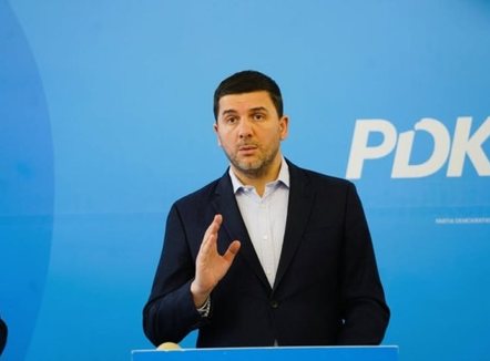 Krasniqi jep arsyet e dorëheqjes: Kandidati i ardhshëm për kryeministër duhet të jetë kreu i PDK-së