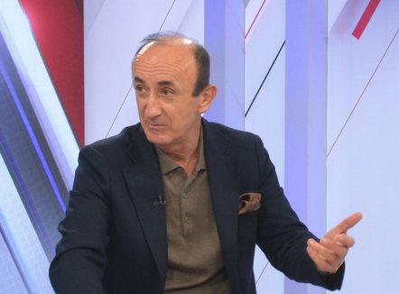 “Opozitar me makinë 100 mijë euro nuk frymëzon” Dash Sula: Të themelohet UÇD, Ushtria Çlirimtare e Demokratëve