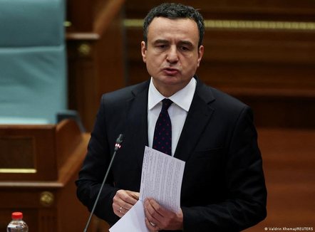 DW: Kosova ende në udhëkryq, mes partive mungon besimi