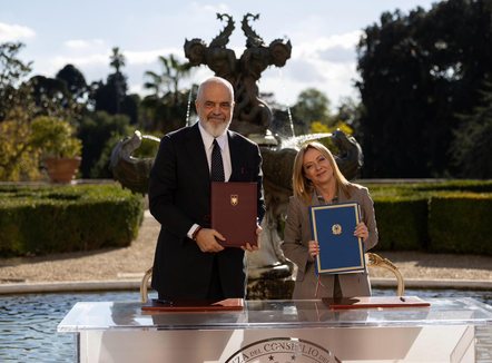 Shqipëria dhe Italia firmosin 16 marrëveshje, 8 prej tyre në fushën e mbrojtjes