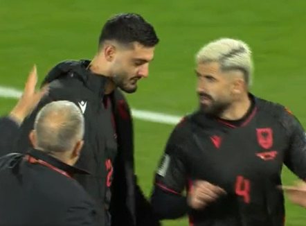 Broja i trishtuar, Hysaj e merr dhe e çon të festojë me tifozët kualifikimin në 