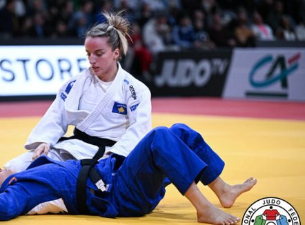 Medalje e artë për Kosovën, Distria Krasniqi shkëlqen në Zagreb