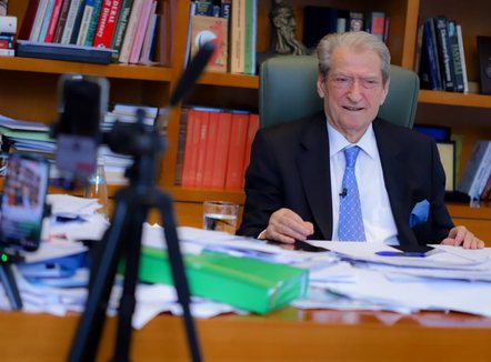 “Rama pranoi se mungojnë ilaçet” Berisha: Nuk do kushtonin as sa një e pesta e shpenzimeve personale të kryeministrit 