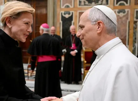 Papa Leo pret yjet e Hollywood-it në Vatikan dhe u bën thirrje të mbeten “pelegrinë të imagjinatës”