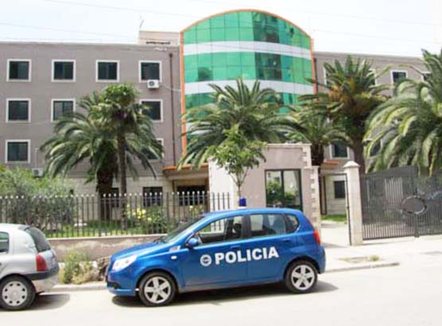 Përplasi për vdekje të miturën, arrestohet 24-vjeçari në Durrës