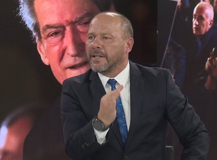 Mziu debat me Muçin: Eksponentët kryesorë të partisë së Arlind Qorit punojnë në administratë