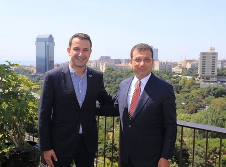 Kryebashkiaku i Stambollit letër nga burgu Veliajt: Pres me padurim të takohemi sërish