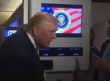 “Rri urtë derrkuce”, Trump ofendon gazetaren e Bloomberg