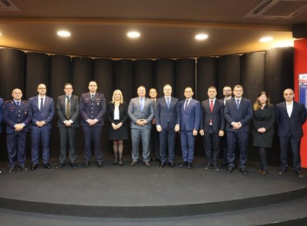 Task Forcë Rajonale kundër emigracionit të paligjshëm, bashkëpunimit Shqipëi-Britani i shtohen edhe Kosova, Mali i Zi dhe Maqedonia e Veriut