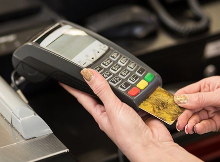 Pagesat me kartë, çdo biznes do të jetë i detyruar të ketë të paktën një terminal POS