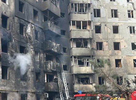 Të paktën 25 të vrarë nga sulmet ruse në Ternopil të Ukrainës