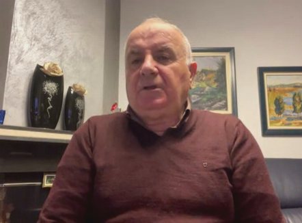 Kujdes! Mos bëj këto veprime në makinë kur bie shi, rrezikon jetën! Eksperti: Ja akset problematike 