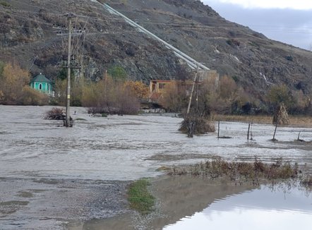 Moti i keq në Gjirokastër, ministri i Mbrojtjes kërkon mbledhjen e Emergjencave Civile