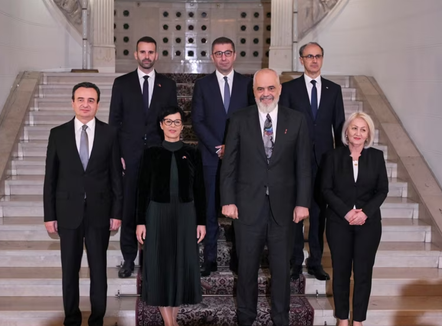 Komisionarja Kos u kërkon vendeve të Ballkanit të punojnë më shumë në sigurimin e fondeve nga Plani i Rritjes