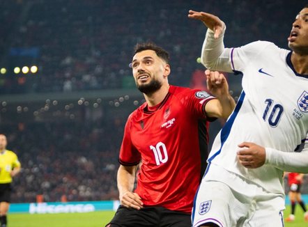 “Jemi të fortë, do të luftojmë”, gazetari shqiptar beson te surpriza kundër Polonisë