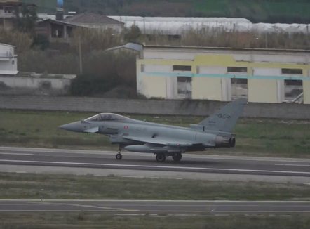 Baza ajrore Kuçovë, çelet tenderi për modernizimin e infrastrukturës