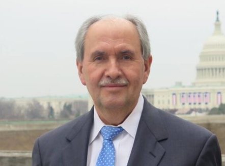 Shqipëria: Midis Dinamikës së Reformave dhe Brishtësisë Demokratike