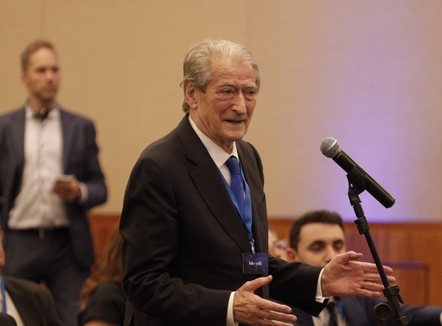 CDI miraton rezolutën që cilëson Shqipërinë “narko-shtet”, Berisha falënderon: E bëjmë këtë jo vetëm për kombin tim, por edhe për sigurinë e rajonit