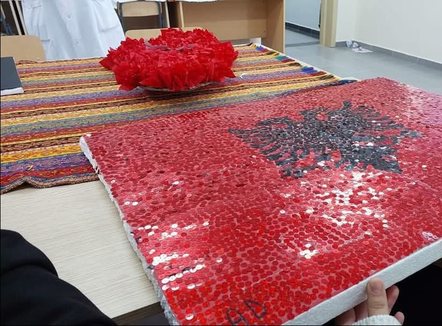 Kryeministri e nis ditën kuq e zi: Atmosfera e bukur e festave të Nëntorit