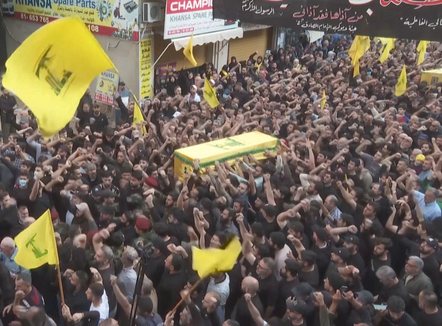 “Nuk do i ulim armët”, Hezbollahu vajton për liderin e vrarë