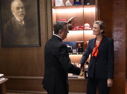 Balla takim në ambasadë: Vlerësova rolin e Donald Trump për paqe në botë